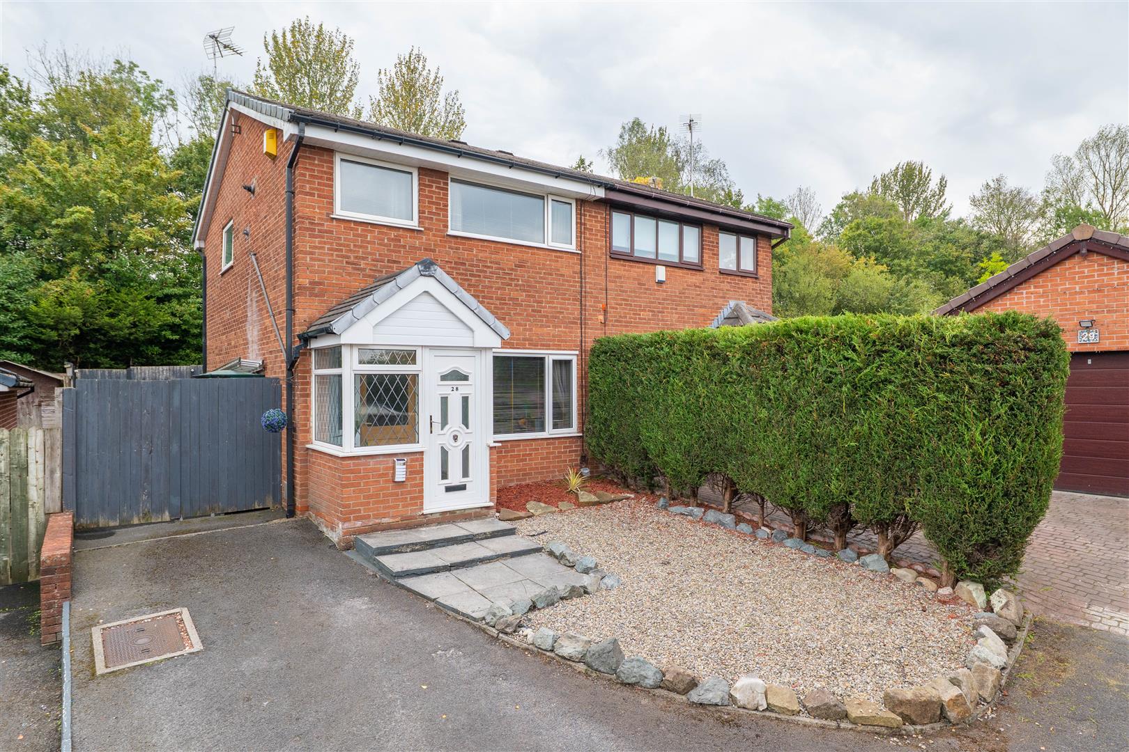 3 bed property in Carr Field, Preston